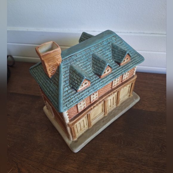 Brookstone historic building for Christmas Village - Picture 5 of 11